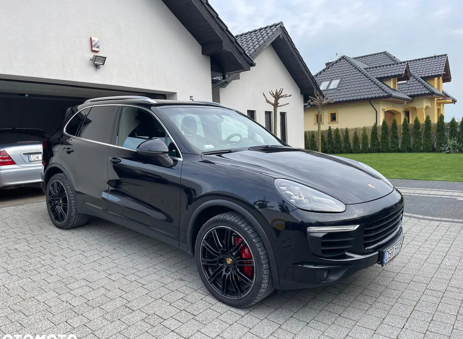 śląskie Porsche Cayenne cena 181500 przebieg: 258000, rok produkcji 2015 z Wrocław